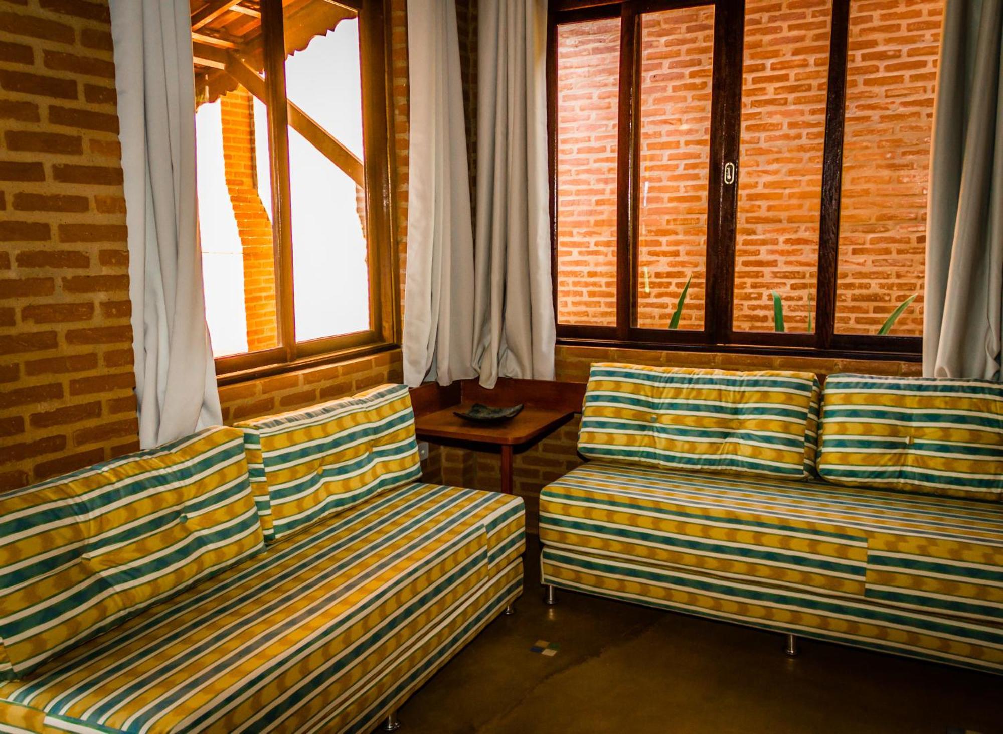 Encantos Do Vale Pousada E Spa Cultural Bueno Brandao Room photo
